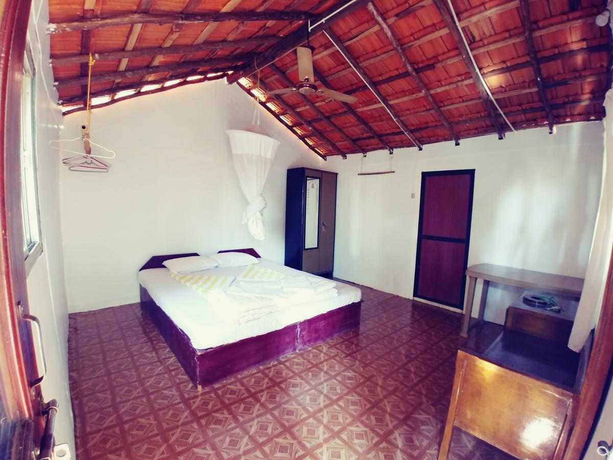 Sealand Beach Cottages Patnem Beach ภายนอก รูปภาพ